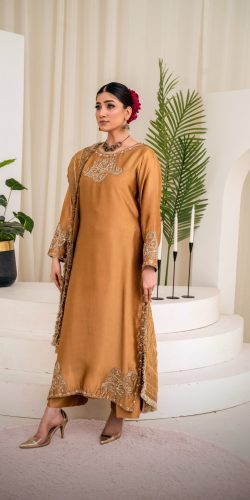 DSC05266 with white carpet~2